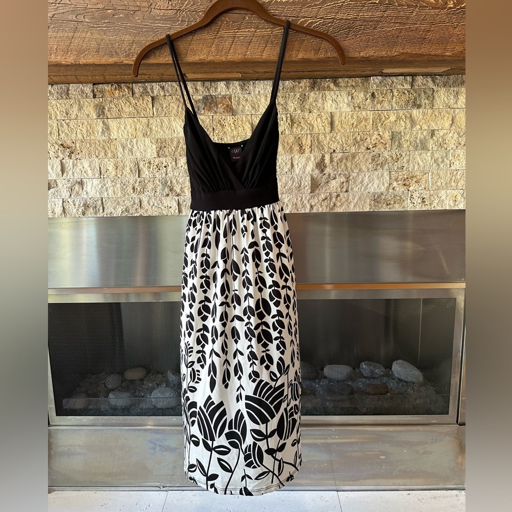 Women’s Black & Floral Dress
